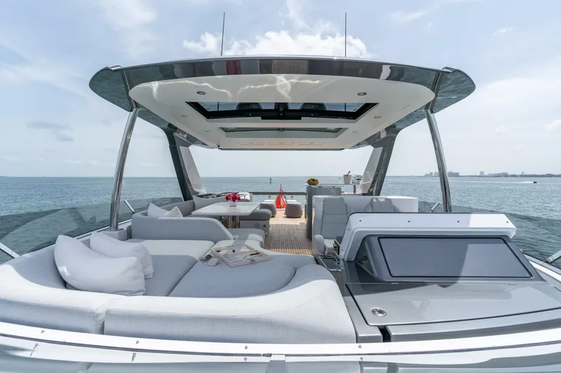Slide: The Image of Azimut 78 2022 - 15
