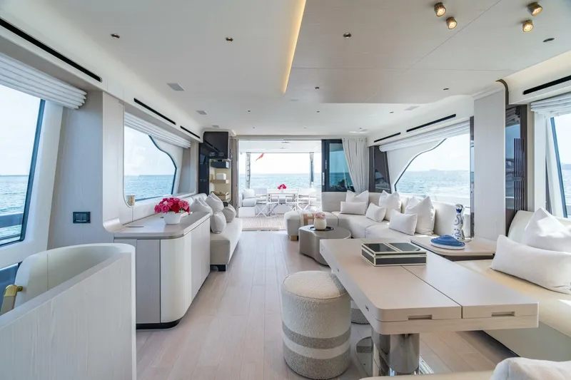 Slide: The Image of Azimut 78 2022 - 27