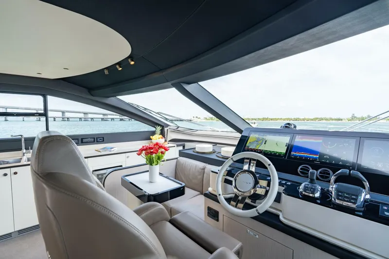 Slide: The Image of Azimut 78 2022 - 33