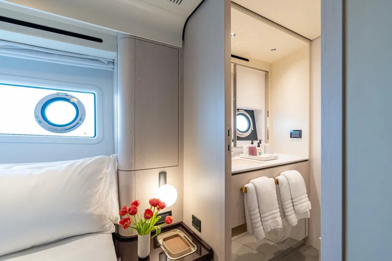 Slide: The Image of Azimut 78 2022 - 50