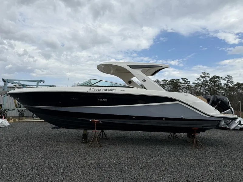 The Image of Sea Ray SLX 310 OB 2023 - 0