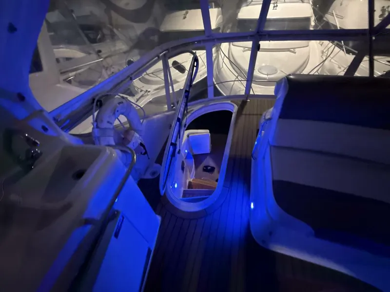 Slide: The Image of Carver Yachts 460 voyager 2004 - 114