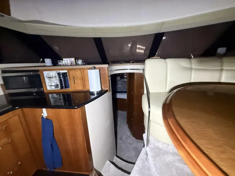Slide: The Image of Carver Yachts 460 voyager 2004 - 12