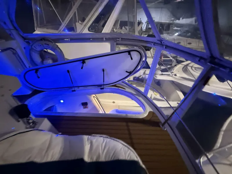 Slide: The Image of Carver Yachts 460 voyager 2004 - 130