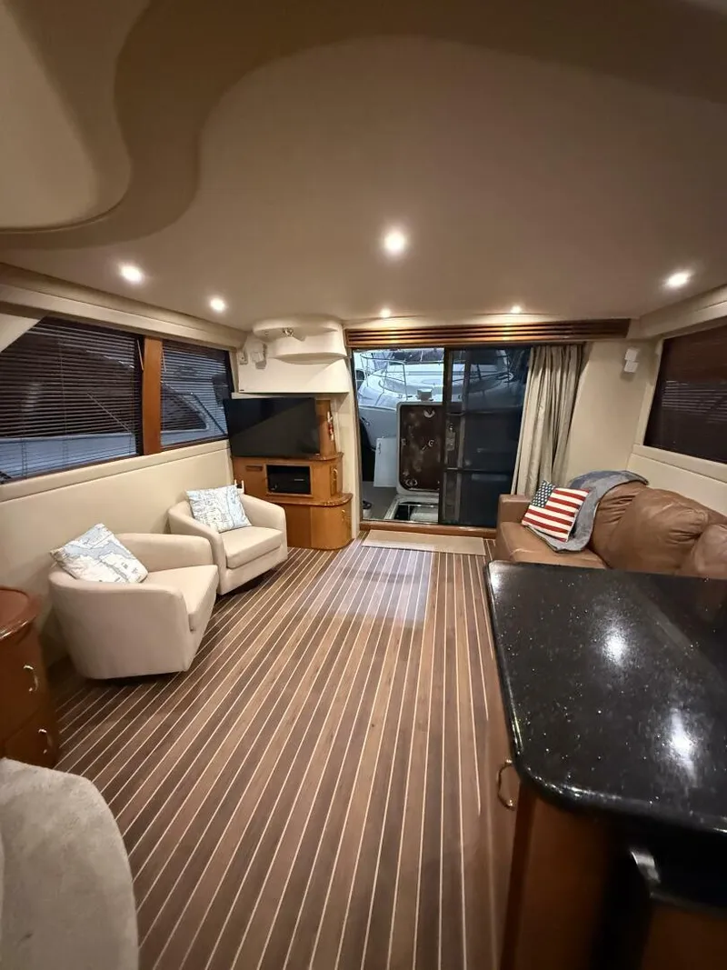 Slide: The Image of Carver Yachts 460 voyager 2004 - 55