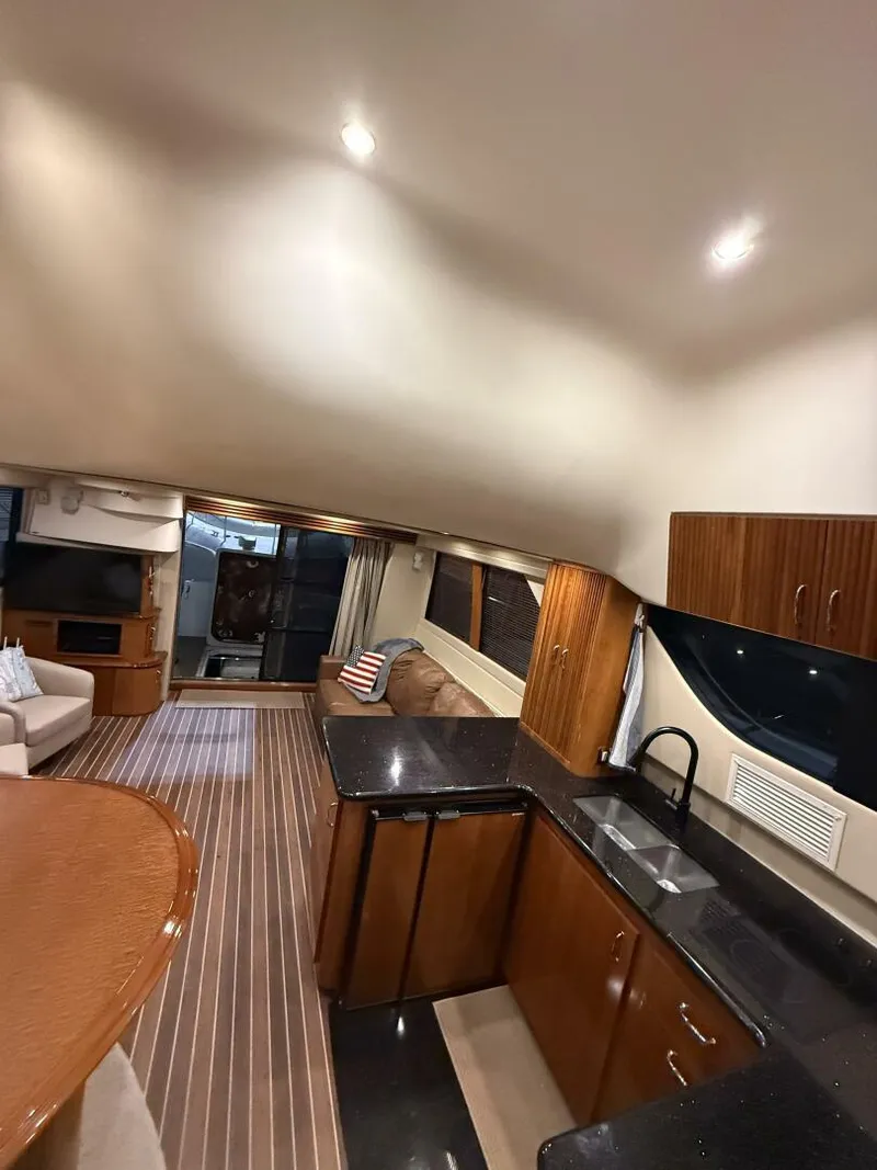 Slide: The Image of Carver Yachts 460 voyager 2004 - 56