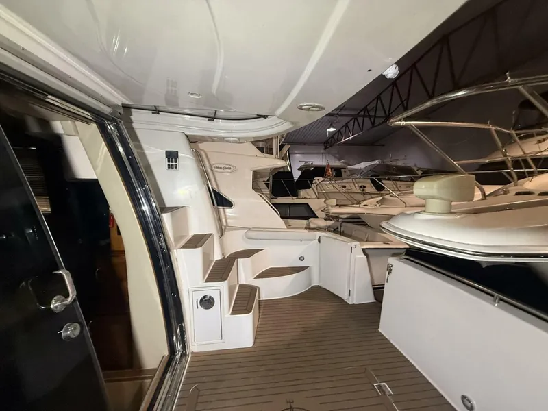 Slide: The Image of Carver Yachts 460 voyager 2004 - 7