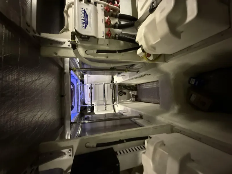 Slide: The Image of Carver Yachts 460 voyager 2004 - 90