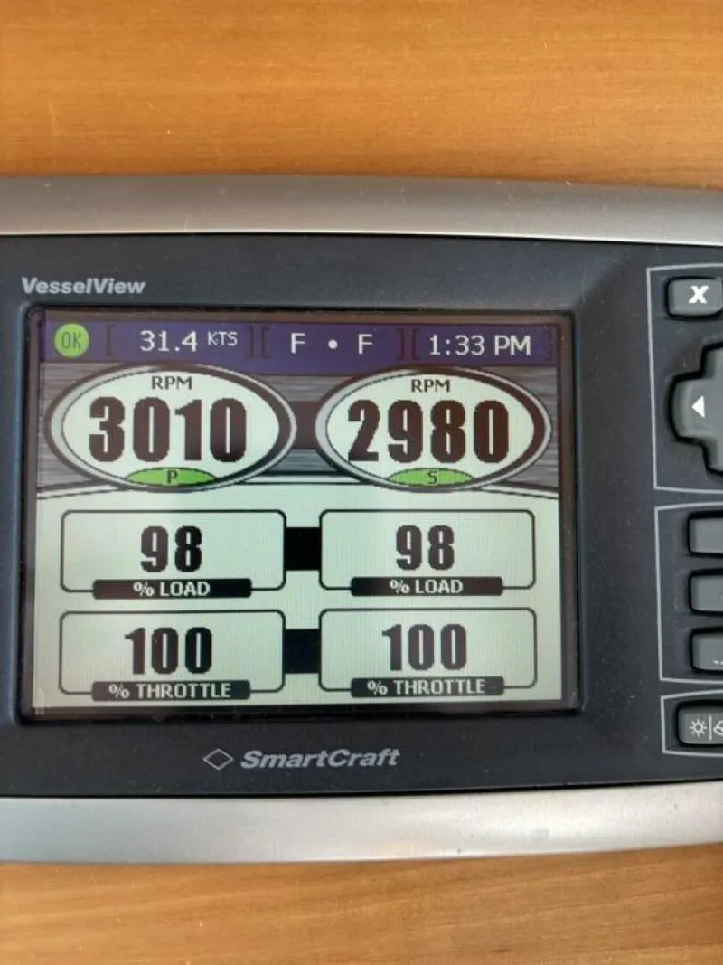 Slide: The Image of Sabre 40 Sedan 2011 - 39