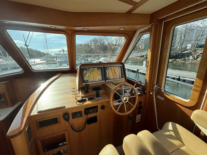 Slide: The Image of Sabre 40 Sedan 2011 - 45