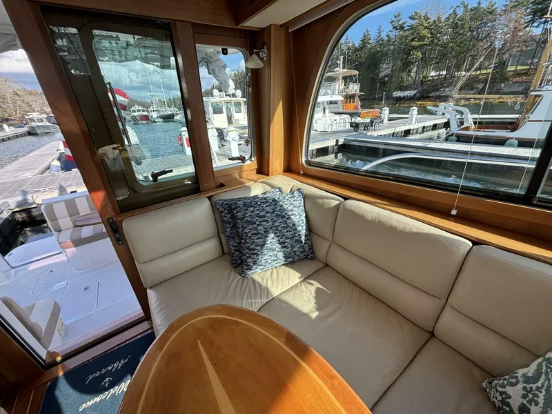 Slide: The Image of Sabre 40 Sedan 2011 - 46