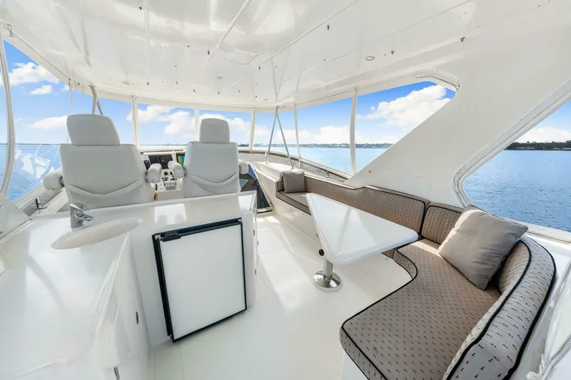 Slide: The Image of Hampton 558 Pilothouse 2007 - 3