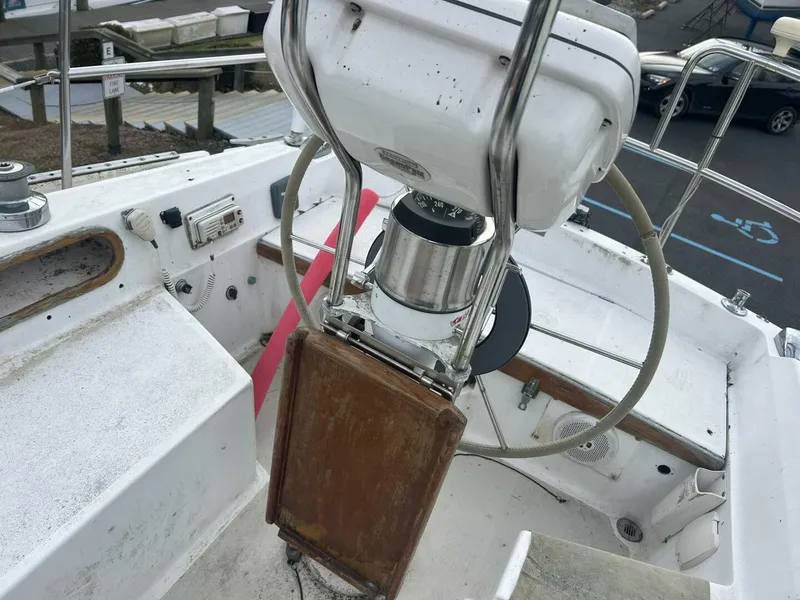 Slide: The Image of Catalina 36 Tall Rig 1985 - 15