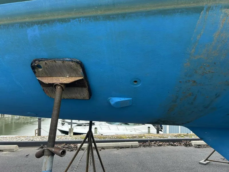 Slide: The Image of Catalina 36 Tall Rig 1985 - 60