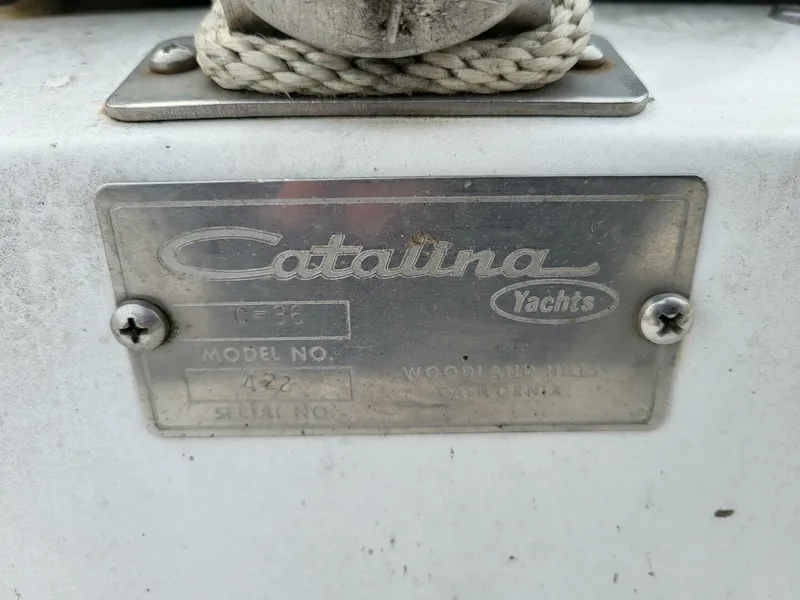 Slide: The Image of Catalina 36 Tall Rig 1985 - 68