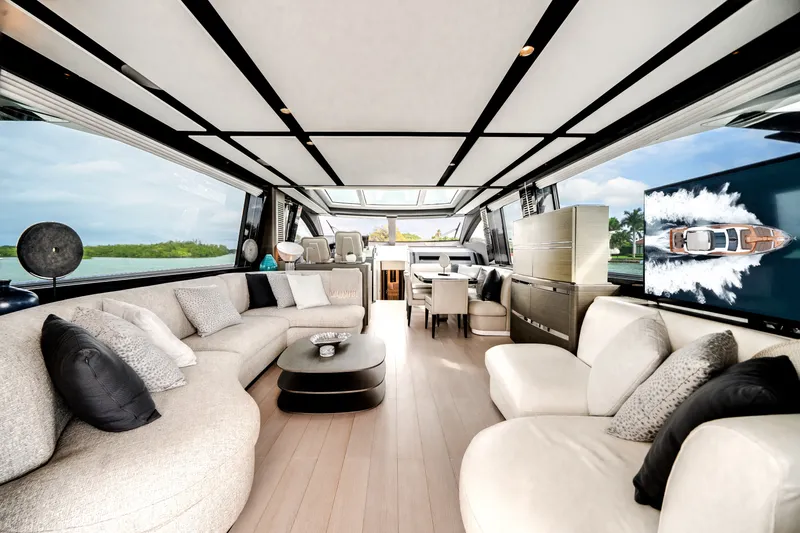 Slide: The Image of Azimut S8 2020 - 27
