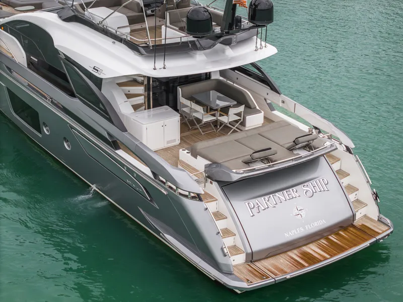 Slide: The Image of Azimut S8 2020 - 9