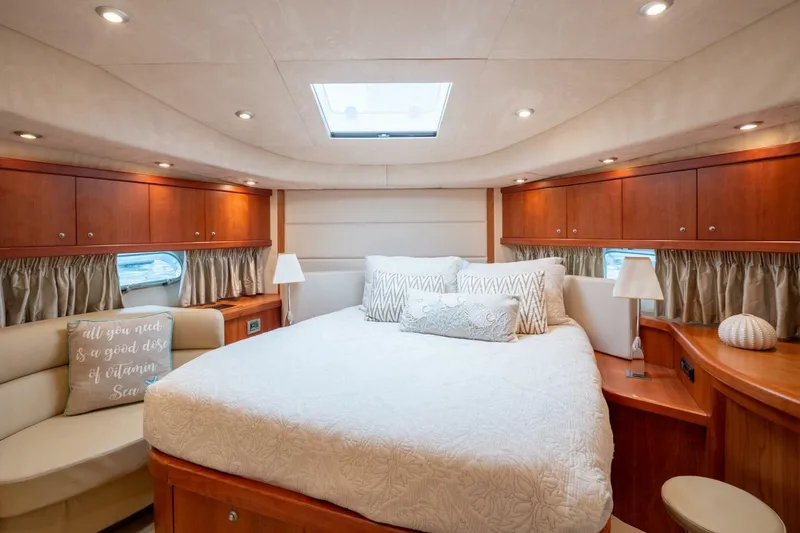 Slide: The Image of Sunseeker Manhattan 70 2008 - 34