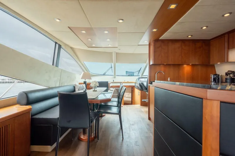 Slide: The Image of Sunseeker Manhattan 70 2008 - 38