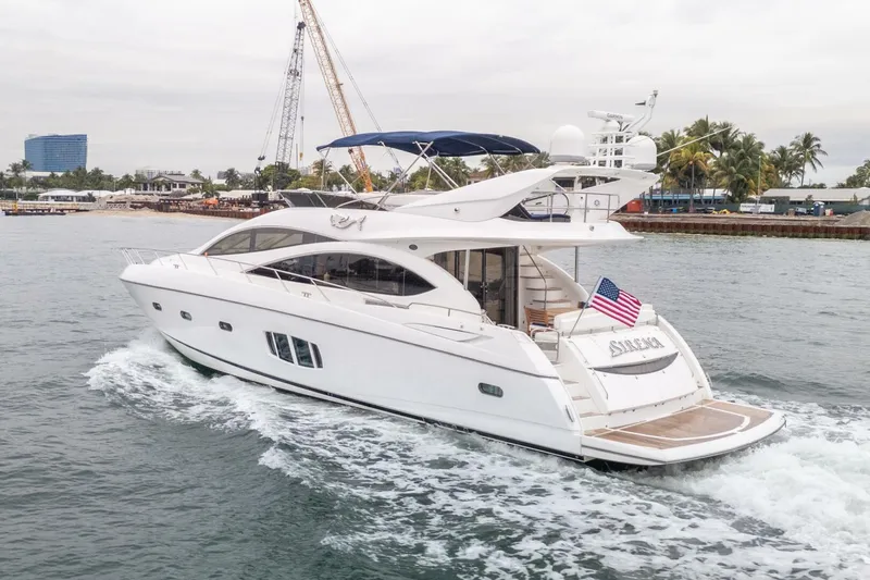 Slide: The Image of Sunseeker Manhattan 70 2008 - 4