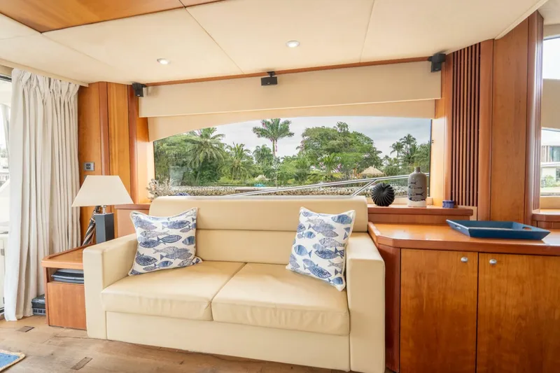 Slide: The Image of Sunseeker Manhattan 70 2008 - 43