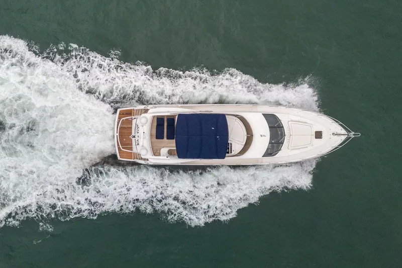 Slide: The Image of Sunseeker Manhattan 70 2008 - 5
