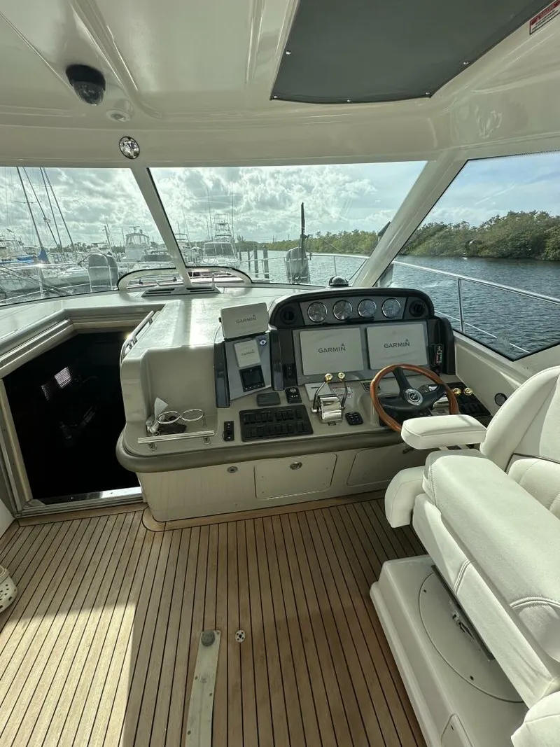Slide: The Image of Sea Ray 2005 - 13