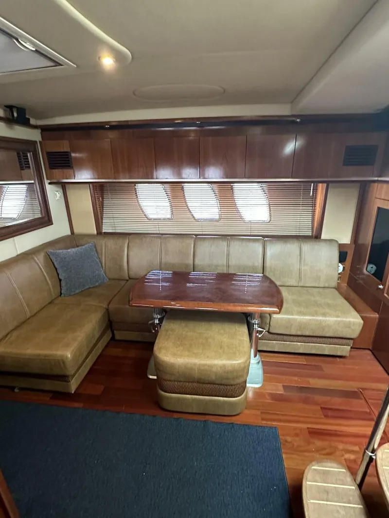 Slide: The Image of Sea Ray 2005 - 19