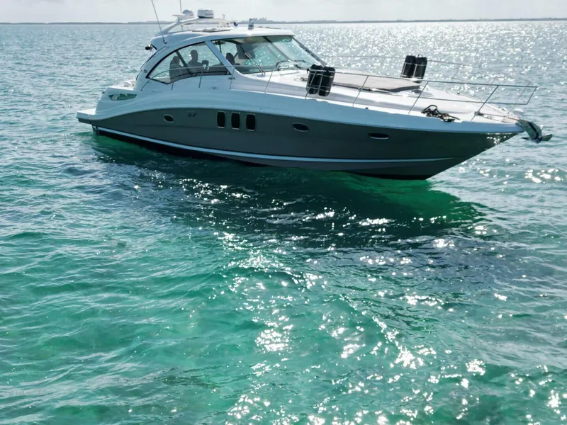 Slide: The Image of Sea Ray 2005 - 5