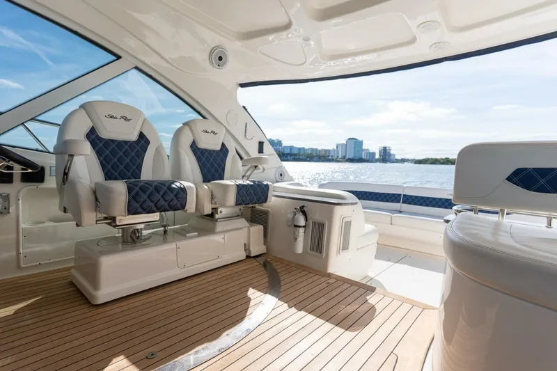 Slide: The Image of Sea Ray 48 Sundancer 2005 - 21
