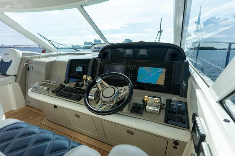 Slide: The Image of Sea Ray 48 Sundancer 2005 - 30