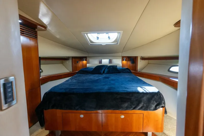 Slide: The Image of Sea Ray 48 Sundancer 2005 - 33