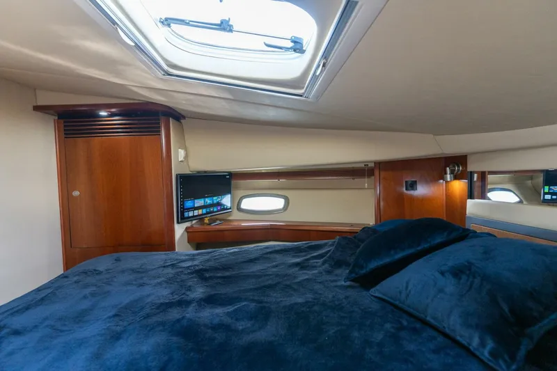 Slide: The Image of Sea Ray 48 Sundancer 2005 - 34