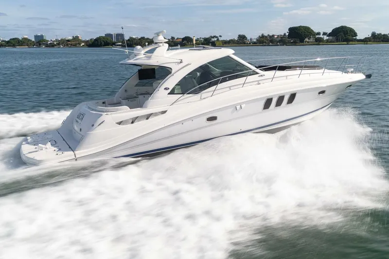 Slide: The Image of Sea Ray 48 Sundancer 2005 - 9