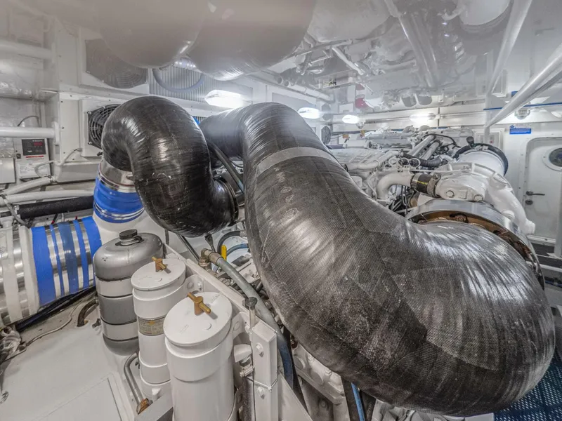 Slide: The Image of Viking 65 Enclosed Bridge 2003 - 23