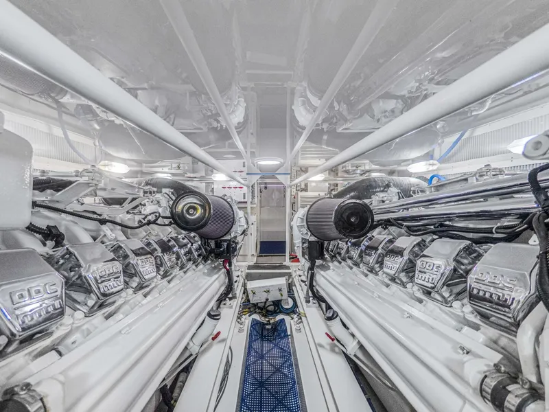 Slide: The Image of Viking 65 Enclosed Bridge 2003 - 29