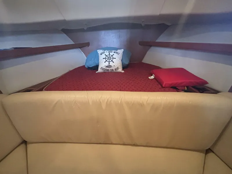 Slide: The Image of Mainship Pilot 30 Rum Runner II 2004 - 30