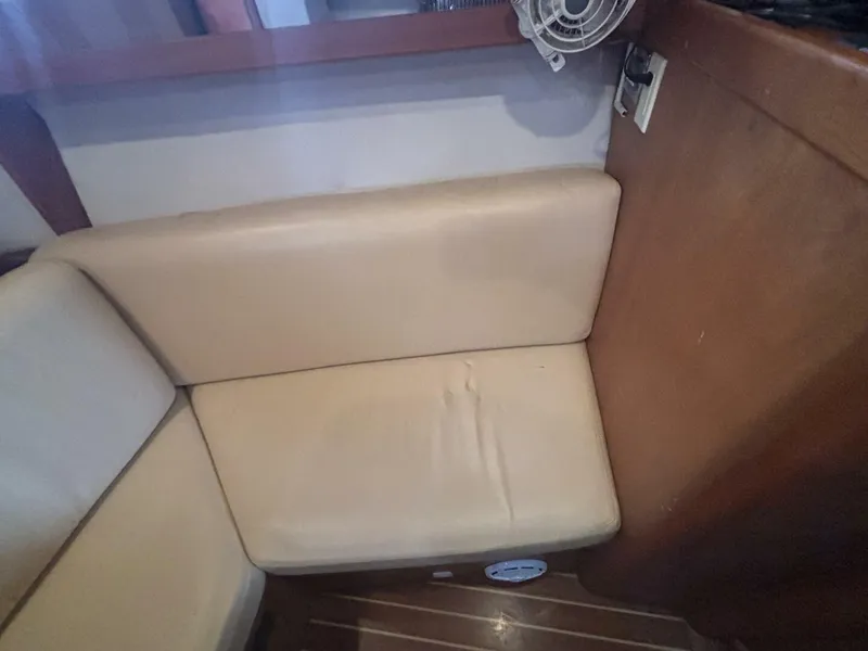 Slide: The Image of Mainship Pilot 30 Rum Runner II 2004 - 33
