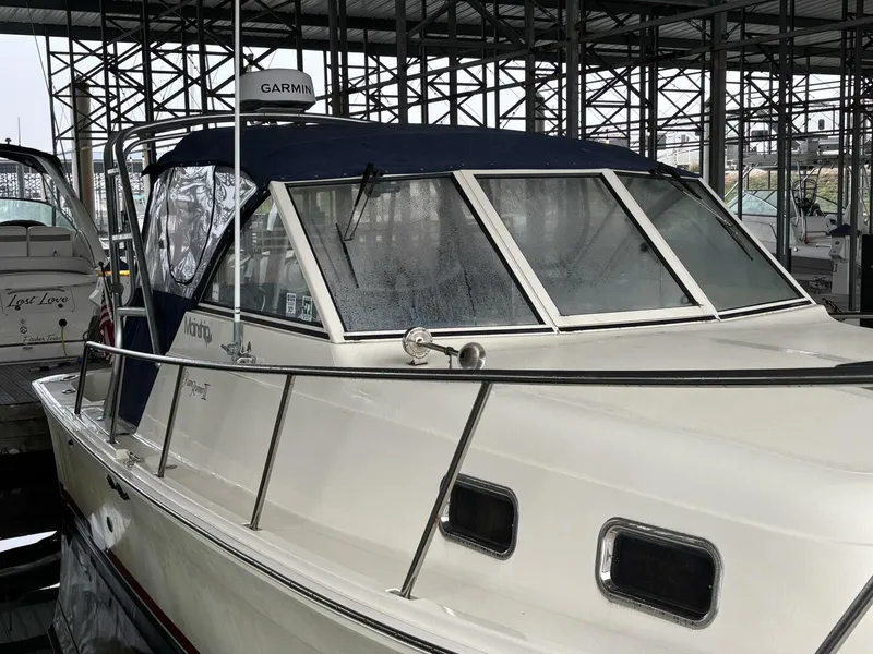 Slide: The Image of Mainship Pilot 30 Rum Runner II 2004 - 8