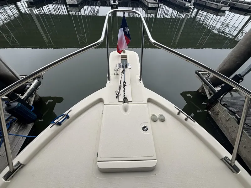 Slide: The Image of Mainship Pilot 30 Rum Runner II 2004 - 9