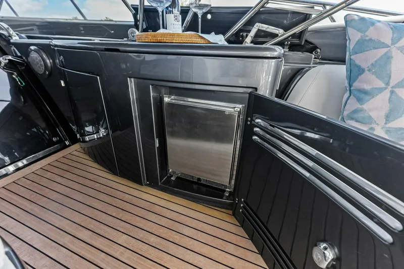 Slide: The Image of Riva 63 Virtus 2015 - 33