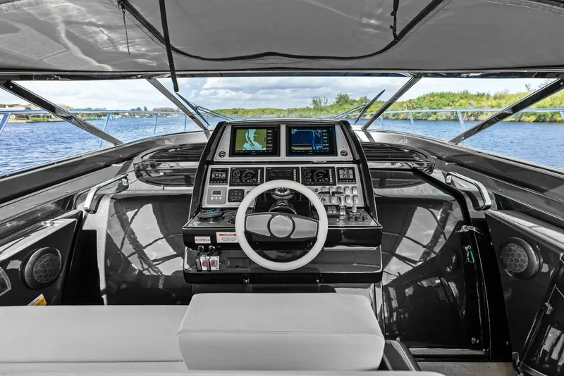 Slide: The Image of Riva 63 Virtus 2015 - 37