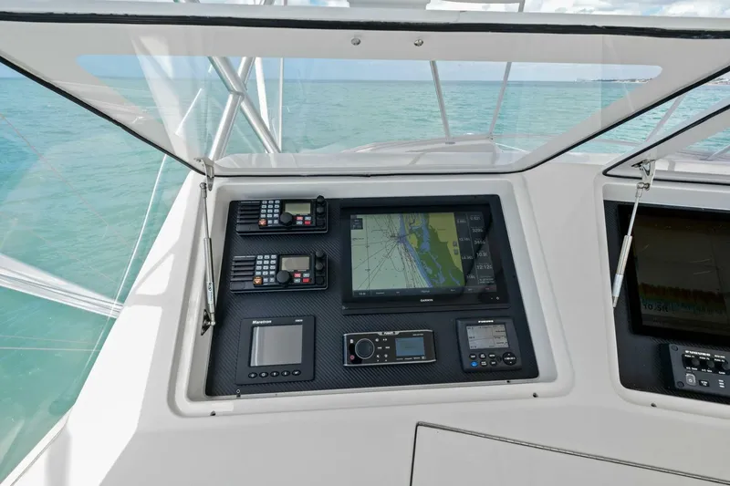 Slide: The Image of Viking 64 Convertible 2008 - 17
