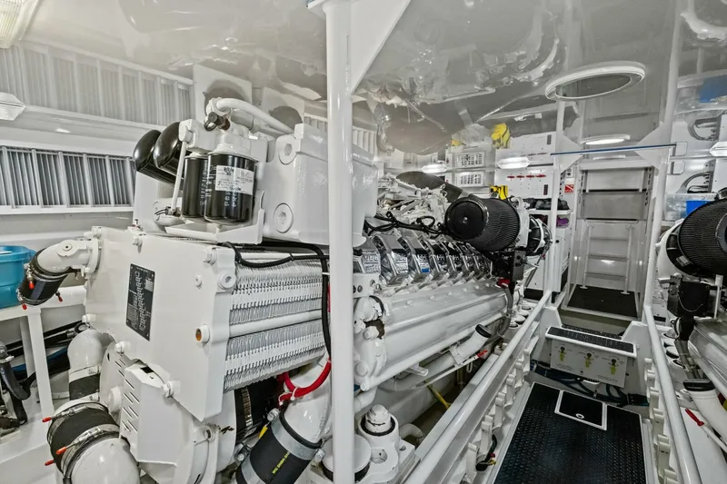 Slide: The Image of Viking 64 Convertible 2008 - 88