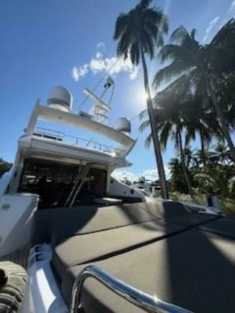 Slide: The Image of Sunseeker Predator Sport Yacht 74 2012 - 17