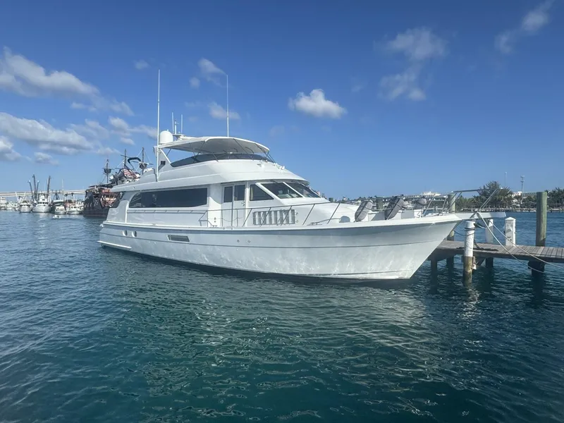 The Image of Hatteras 75 Sport Deck 2000 - 0