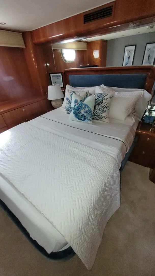 Slide: The Image of Hatteras 75 Sport Deck 2000 - 13