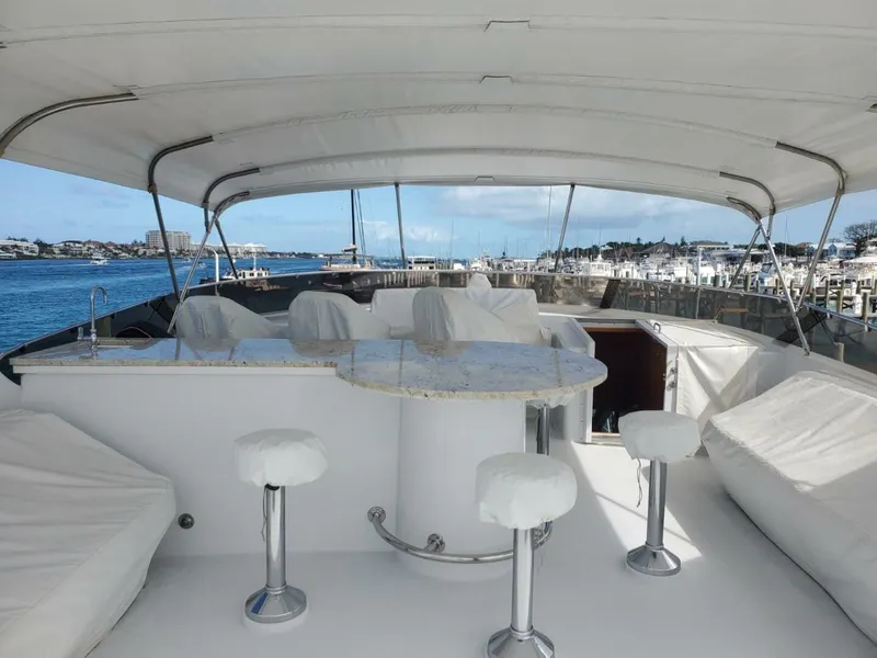 Slide: The Image of Hatteras 75 Sport Deck 2000 - 16