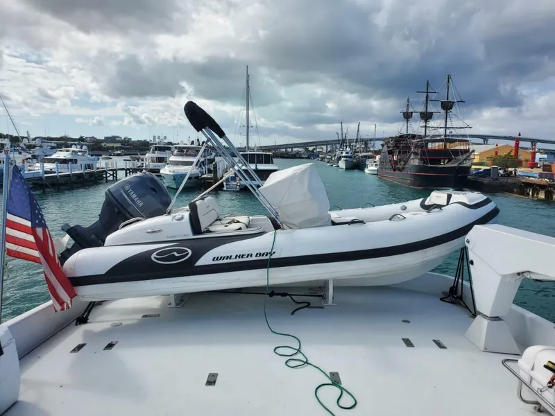 Slide: The Image of Hatteras 75 Sport Deck 2000 - 19