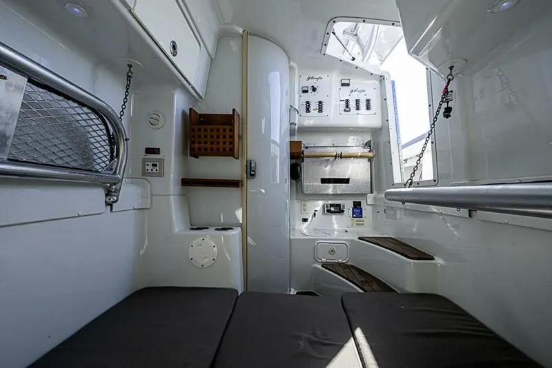 Slide: The Image of Yellowfin 42 Offshore 2010 - 10